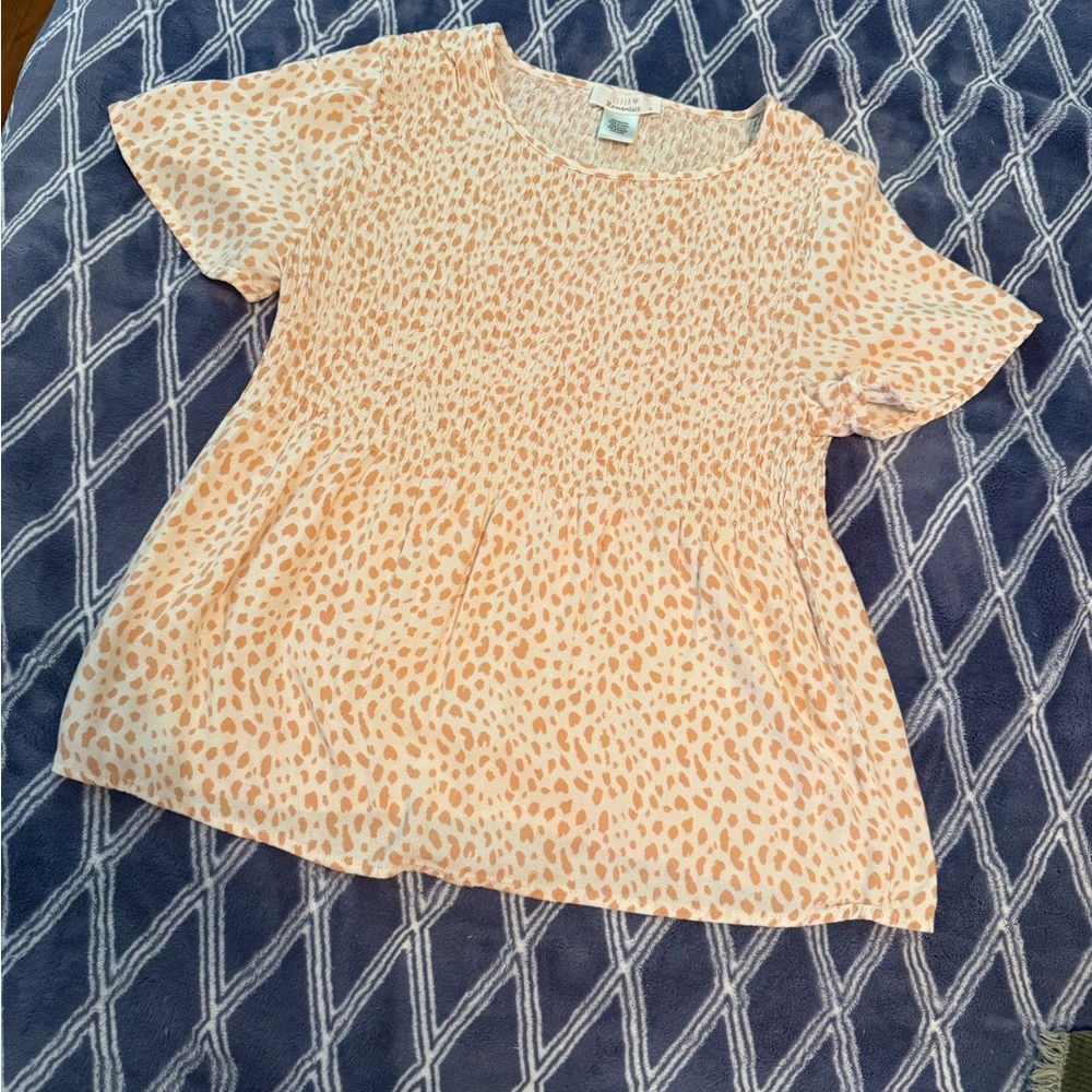 URBAN Romantics Peach and White Blouse